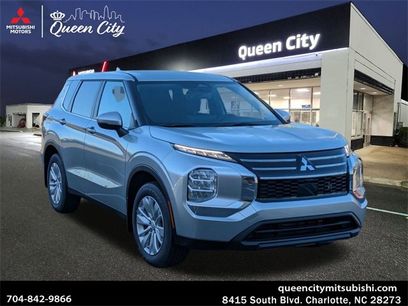 New 2025 Mitsubishi Outlander ES