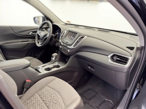 Used 2024 Chevrolet Equinox LT FWD image 30