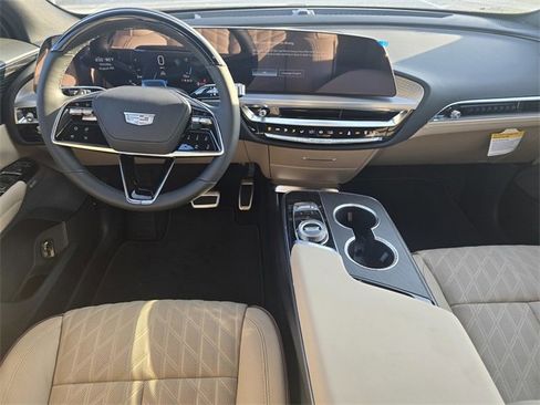 New 2025 Cadillac Lyriq Sport image 18