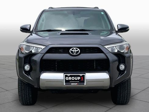Used 2017 Toyota 4Runner TRD Off-Road Premium AWD/4WD image 4