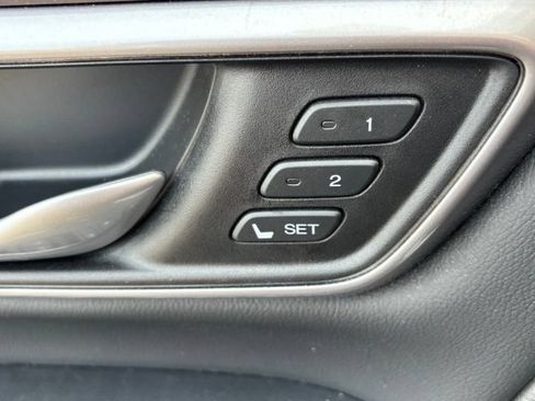 Used 2017 Honda CR-V EX-L image 8
