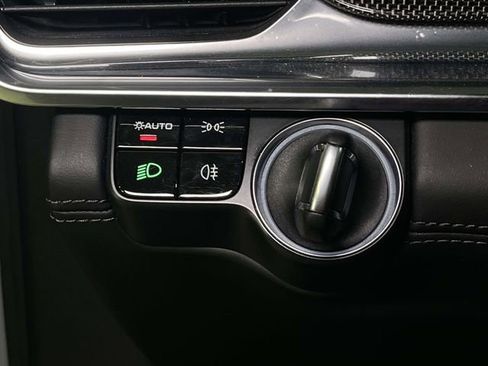 Used 2018 Porsche Panamera Turbo S AWD/4WD image 43