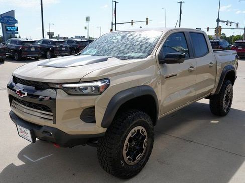 Used 2023 Chevrolet Colorado ZR2 w/ Desert Boss Special Edition image 34