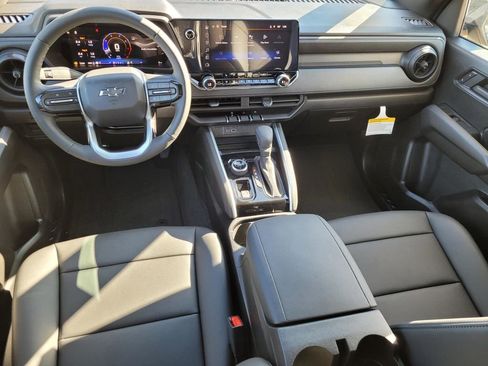 New 2026 Chevrolet Colorado Trail Boss w/ Midnight Edition image 9