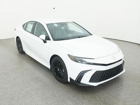 New 2026 Toyota Camry SE image 35