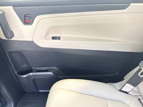 Certified 2025 Honda Odyssey EX-L image 12