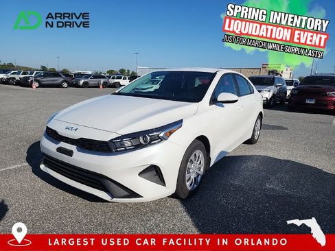 Used 2024 Kia Forte Sedan image 1