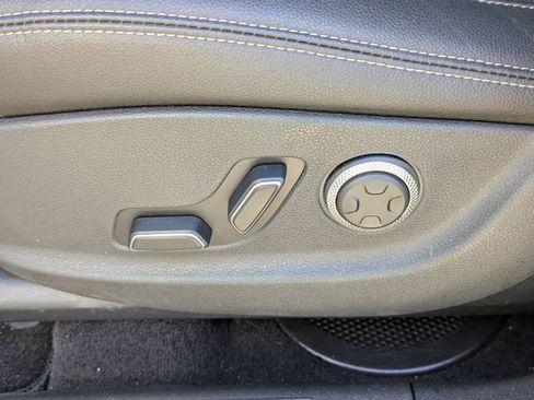 Used 2026 Genesis GV70 2.5T AWD/4WD image 19
