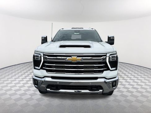 New 2026 Chevrolet Silverado 2500 LTZ w/ LTZ Convenience Package AWD/4WD image 2