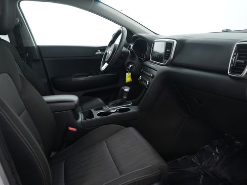 Used 2021 Kia Sportage LX image 12