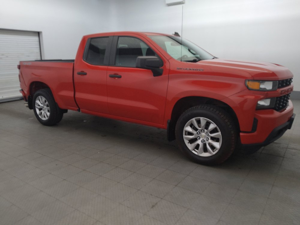 Used 2019 Chevrolet Silverado 1500 Custom w/ Custom Value Package AWD/4WD image 11