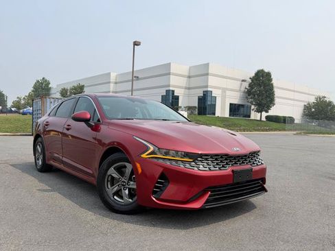 Used 2021 Kia K5 LXS FWD image 2