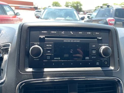Used 2014 Dodge Grand Caravan SE w/ Quick Order Package 29E SE FWD image 13