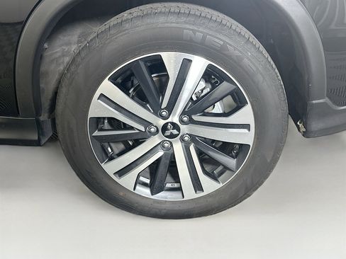 Used 2025 Mitsubishi Outlander Sport ES image 11