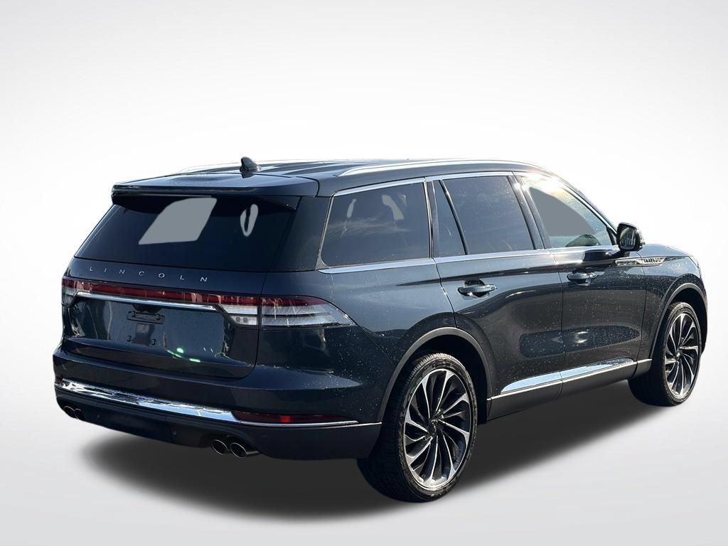 Certified 2023 Lincoln Aviator Reserve w/ Equipment Group 201A AWD/4WD image 6