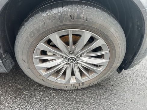 Certified 2024 MAZDA CX-90 3.3 Turbo w/ Preferred Plus image 5