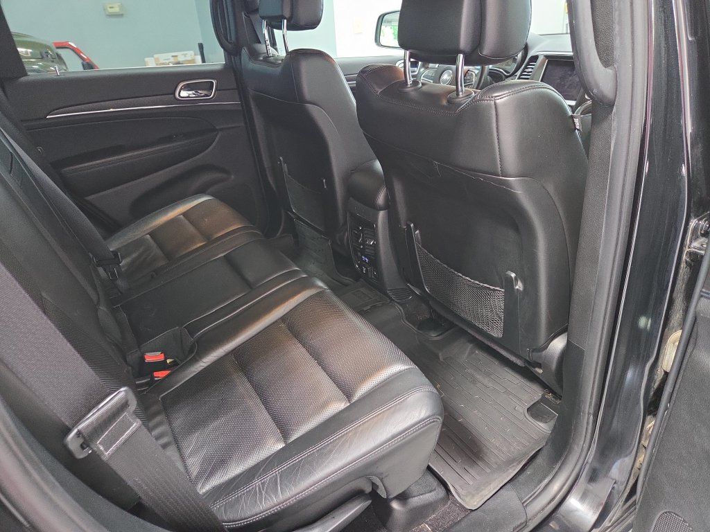 Used 2018 Jeep Grand Cherokee Limited w/ Luxury Group II AWD/4WD image 15