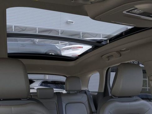 New 2025 Lincoln Corsair Reserve w/ Equipment Group 202A image 22