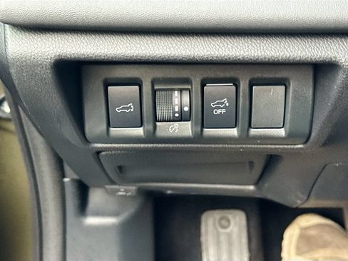 Certified 2024 Subaru Outback Limited AWD/4WD image 6