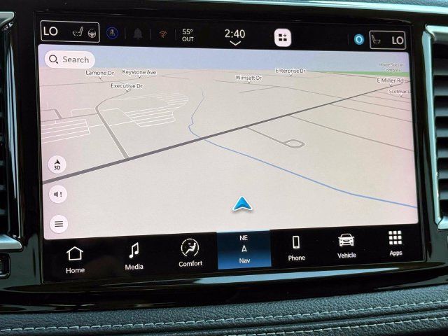 Certified 2024 Chrysler Pacifica Limited FWD image 29