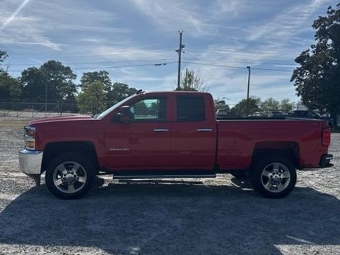 Used 2018 Chevrolet Silverado 2500 W/T image 2