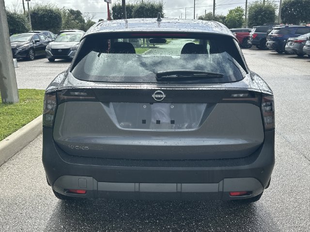Used 2025 Nissan Kicks S FWD image 8