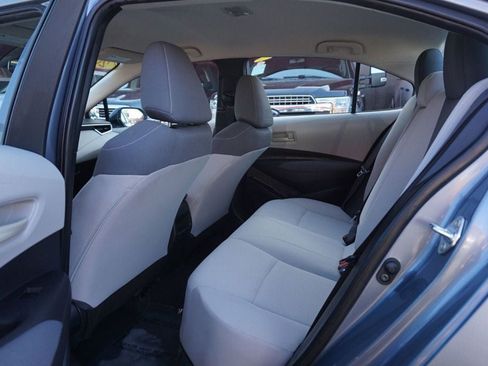 Used 2022 Toyota Corolla LE w/ Carpet Mat Package (TMS) FWD image 17