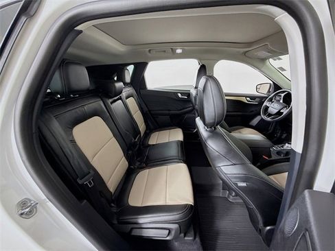 Used 2022 Ford Escape Titanium w/ Titanium Elite Package image 28