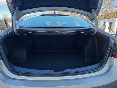 Used 2025 Chevrolet Malibu LS image 25