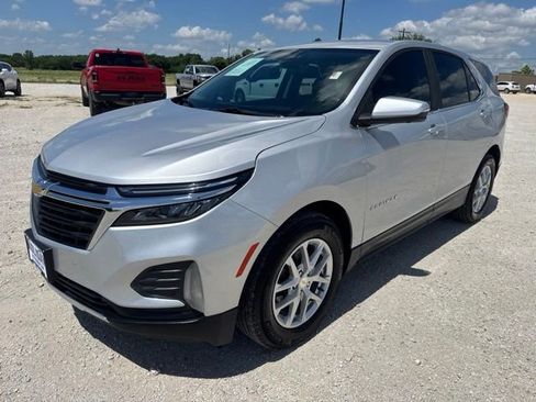 Used 2022 Chevrolet Equinox LT FWD image 1