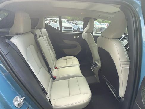 Certified 2023 Volvo XC40 B5 Plus w/ Climate Package AWD/4WD image 21