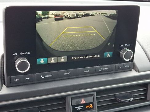 Certified 2023 Honda Pilot Sport image 18