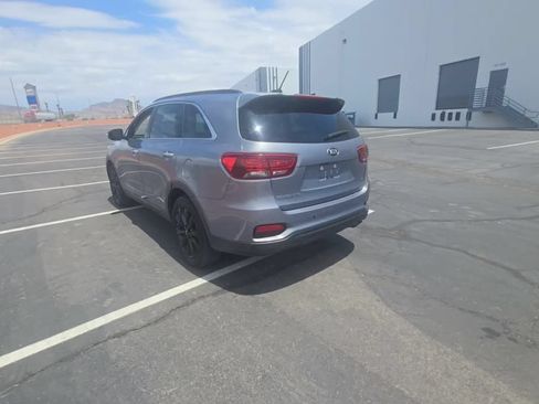 Used 2020 Kia Sorento S FWD image 3
