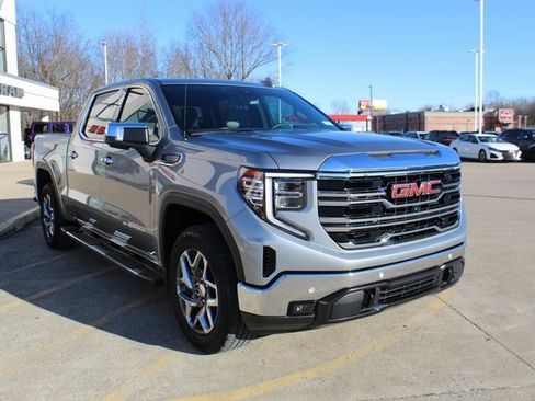 Used 2023 GMC Sierra 1500 SLT image 8