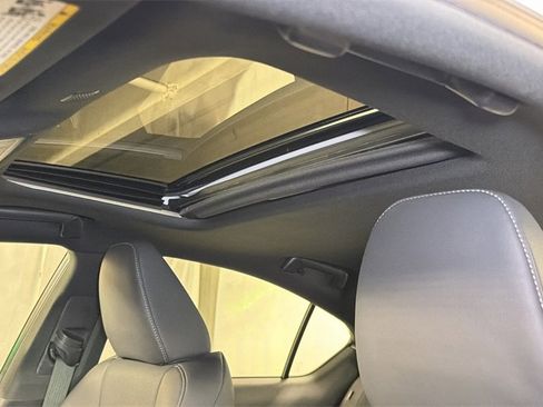 Certified 2022 Lexus IS 350 F Sport image 6