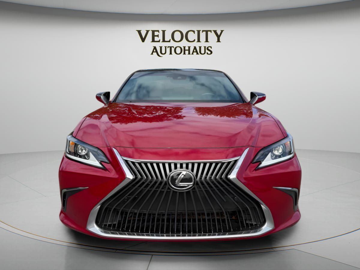 Used 2019 Lexus ES 350 w/ Accessory Package 2 FWD image 2