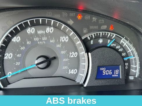 Used 2014 Toyota Camry XLE image 27