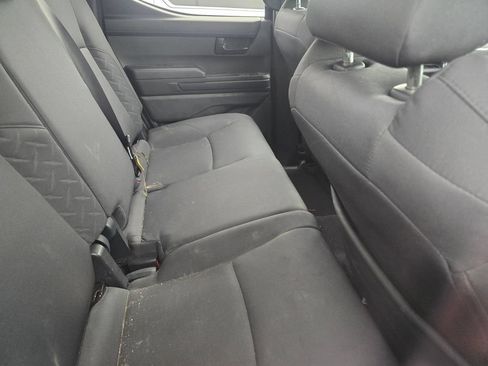 Certified 2024 Toyota Tacoma SR5 AWD/4WD image 15