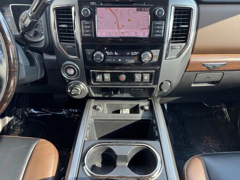 Used 2019 Nissan Titan Platinum Reserve w/ Platinum Utility Package AWD/4WD image 19