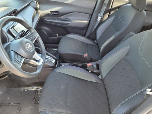 Used 2018 Nissan Kicks S image 11