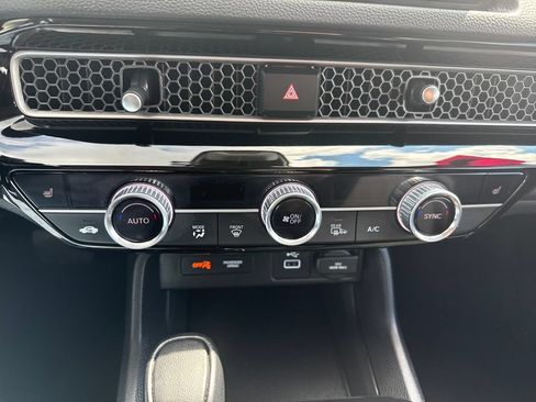 Certified 2024 Honda Civic EX image 25