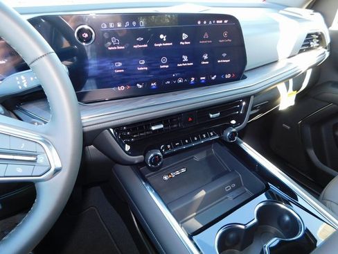 New 2026 Chevrolet Suburban Z71 w/ Comfort Package image 44