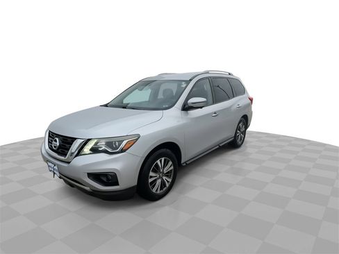 Used 2017 Nissan Pathfinder SL image 4