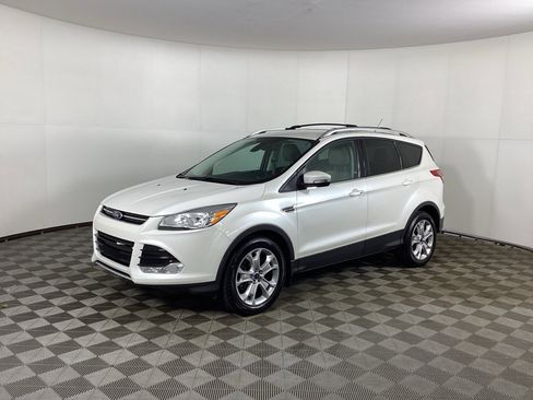 Used 2016 Ford Escape Titanium AWD/4WD image 5