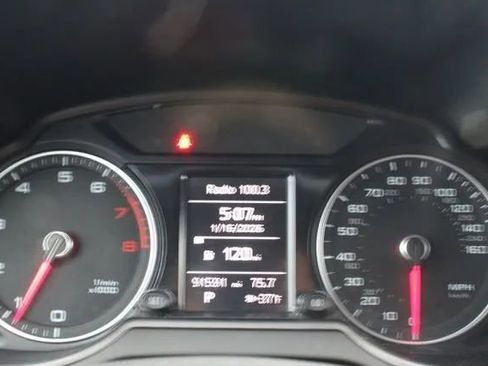 Used 2016 Audi Q5 2.0T Premium image 24