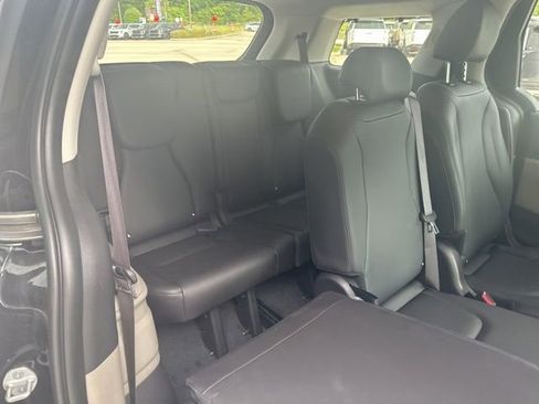 Used 2026 Kia Carnival EX FWD image 33
