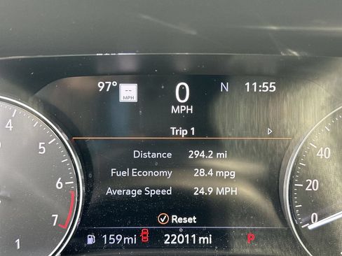 Used 2023 Buick Envision Avenir FWD image 4