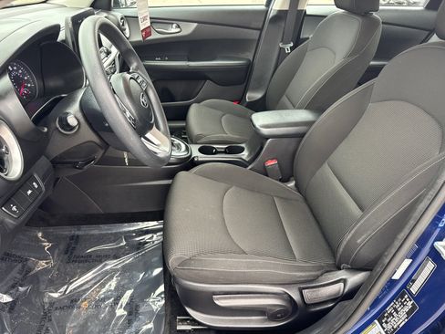 Used 2021 Kia Forte LXS image 9