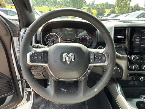 Used 2025 RAM 1500 Big Horn AWD/4WD image 26