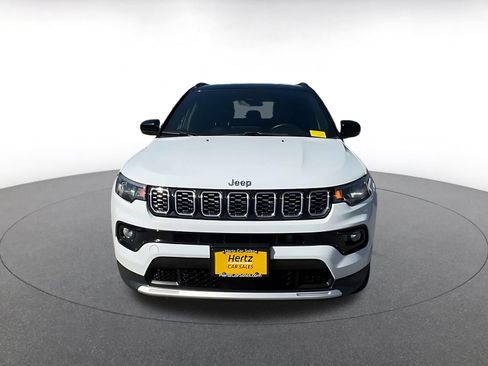 Used 2025 Jeep Compass Limited AWD/4WD image 4